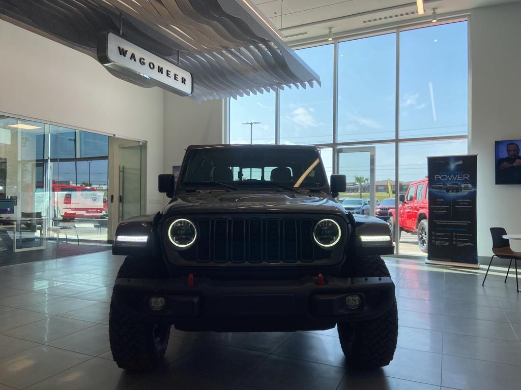 new 2024 Jeep Gladiator car, priced at $67,603