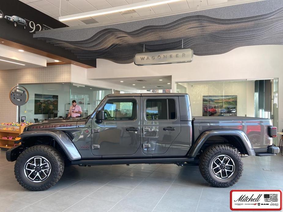 new 2024 Jeep Gladiator car, priced at $60,561