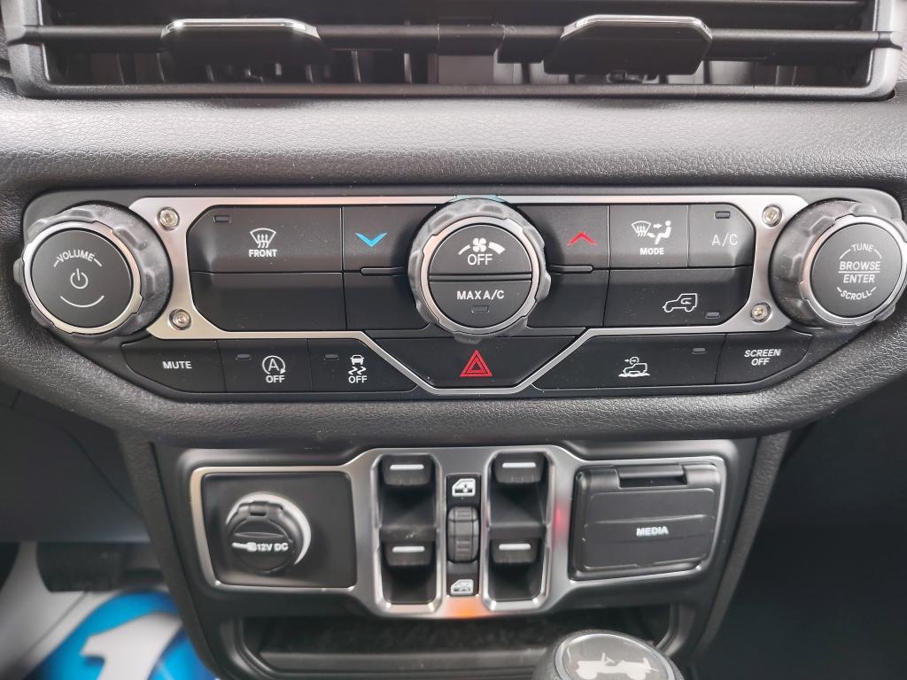 new 2026 Jeep Wrangler car, priced at $40,611