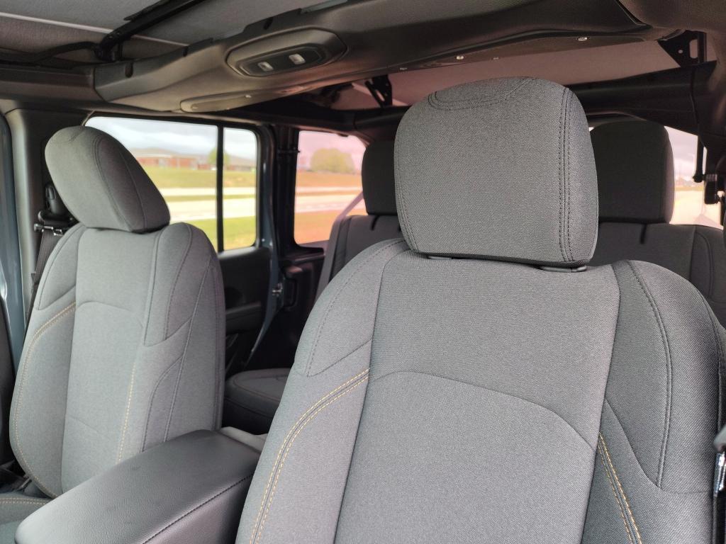 new 2026 Jeep Wrangler car, priced at $40,611