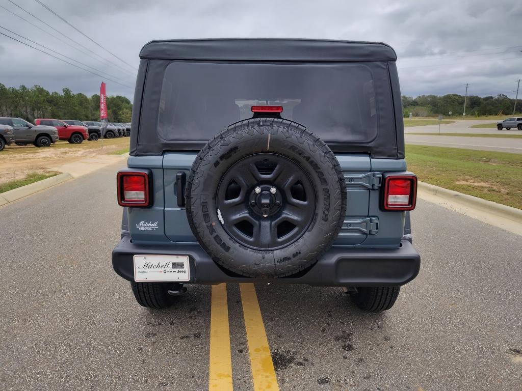 new 2026 Jeep Wrangler car, priced at $40,611