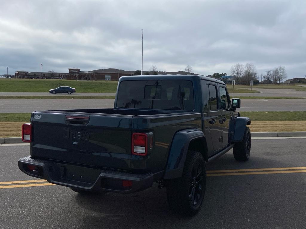 new 2025 Jeep Gladiator car, priced at $41,874