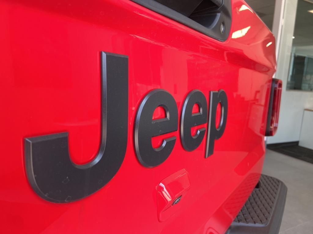 new 2024 Jeep Gladiator car, priced at $47,304