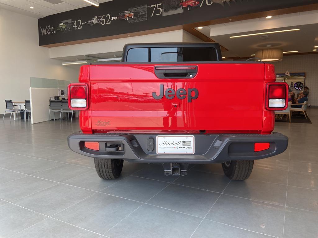 new 2024 Jeep Gladiator car, priced at $47,304