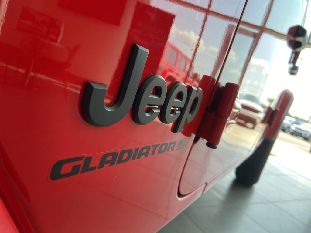 new 2024 Jeep Gladiator car, priced at $47,304