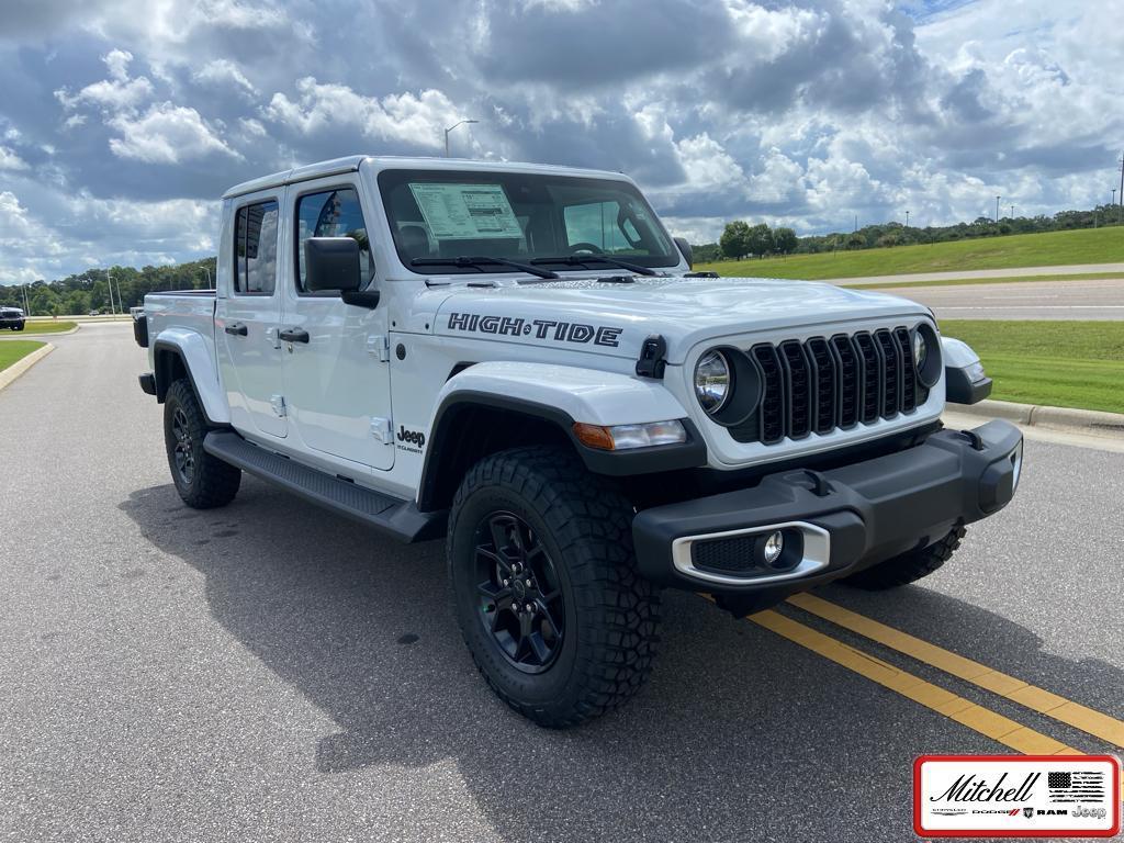 new 2025 Jeep Gladiator car, priced at $45,980