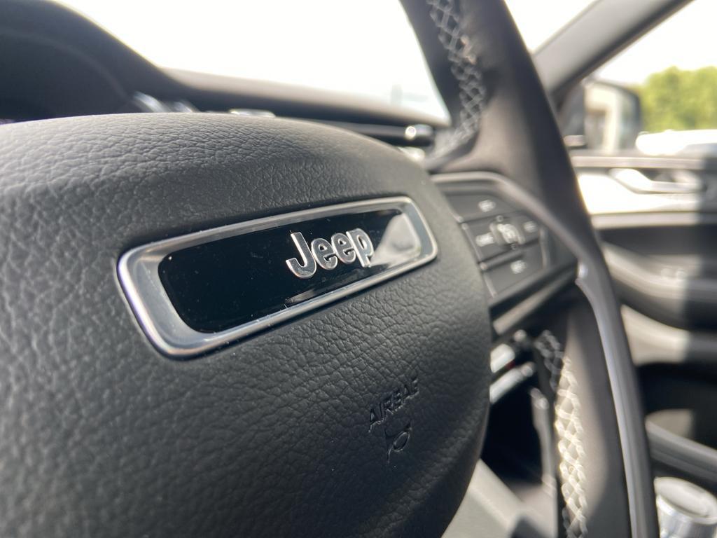 new 2025 Jeep Grand Cherokee L car, priced at $40,347