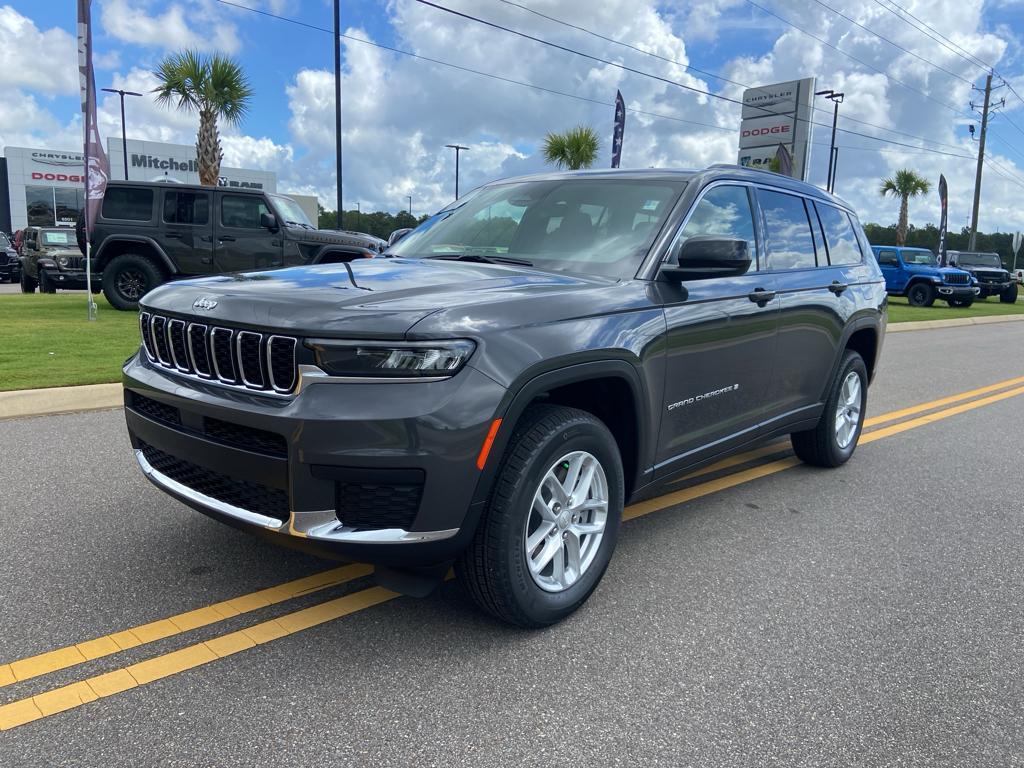 new 2025 Jeep Grand Cherokee L car, priced at $40,347