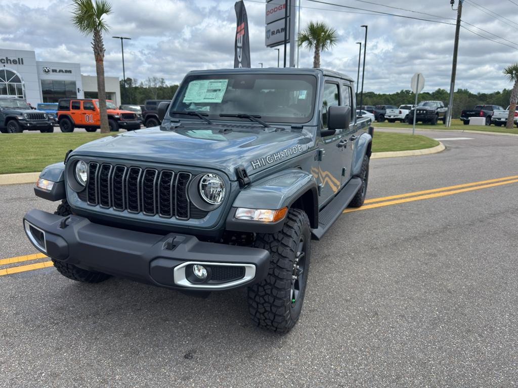 new 2025 Jeep Gladiator car, priced at $44,488