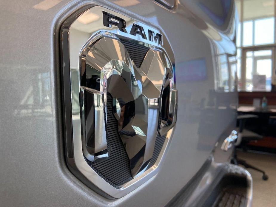 new 2024 Ram 1500 car, priced at $61,333