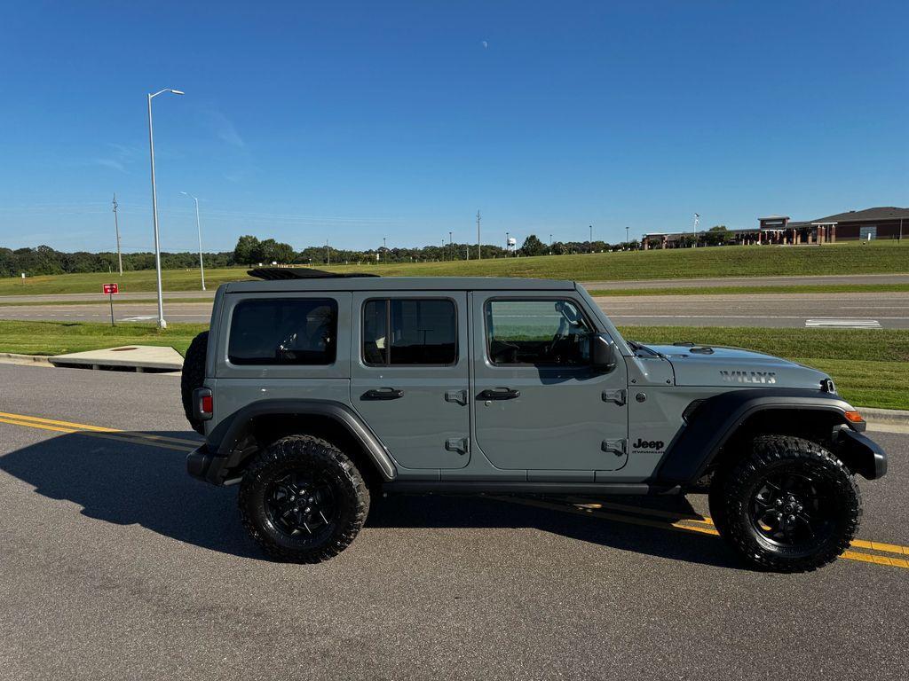 new 2025 Jeep Wrangler car, priced at $49,125