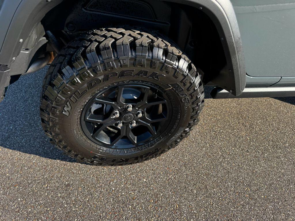 new 2025 Jeep Wrangler car, priced at $49,125