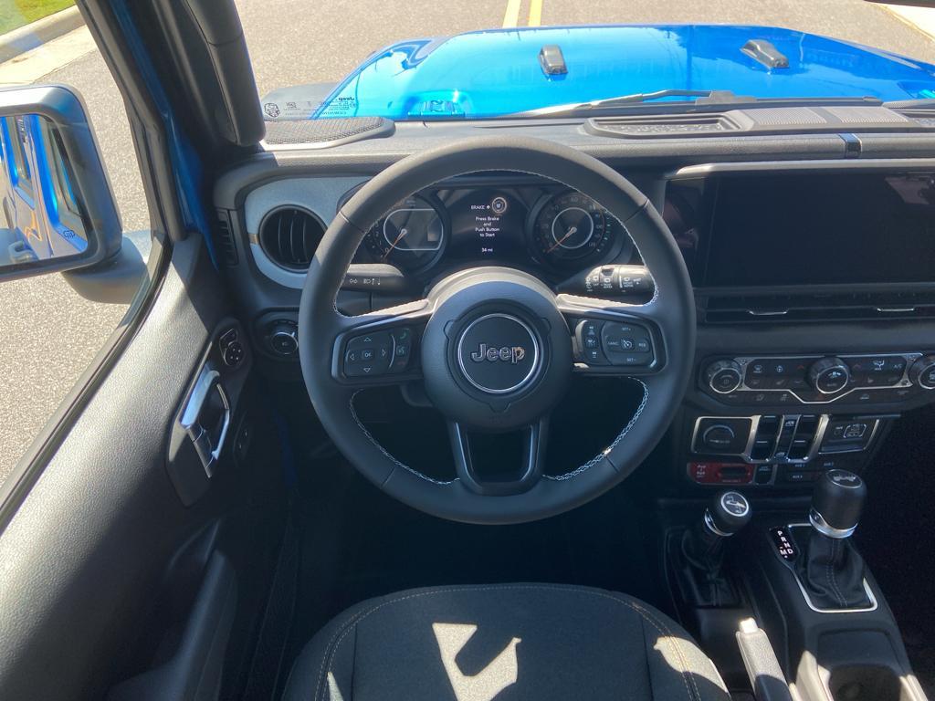 new 2025 Jeep Wrangler car, priced at $49,125