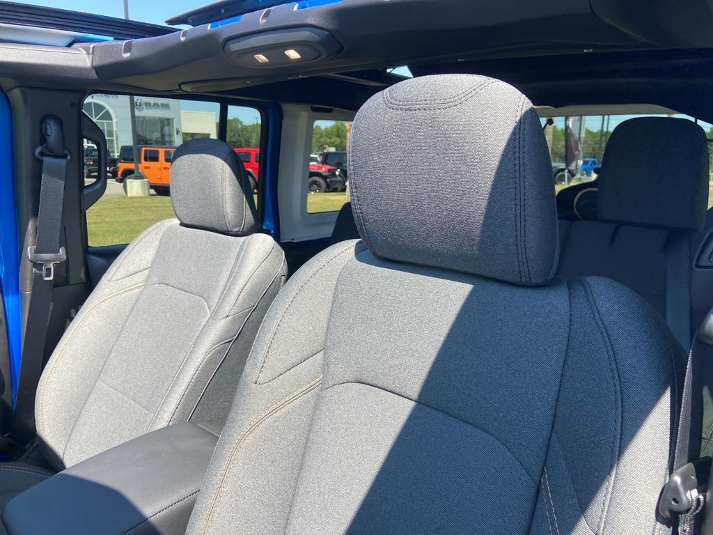 new 2025 Jeep Wrangler car, priced at $49,125