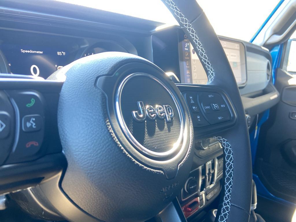 new 2025 Jeep Wrangler car, priced at $49,125