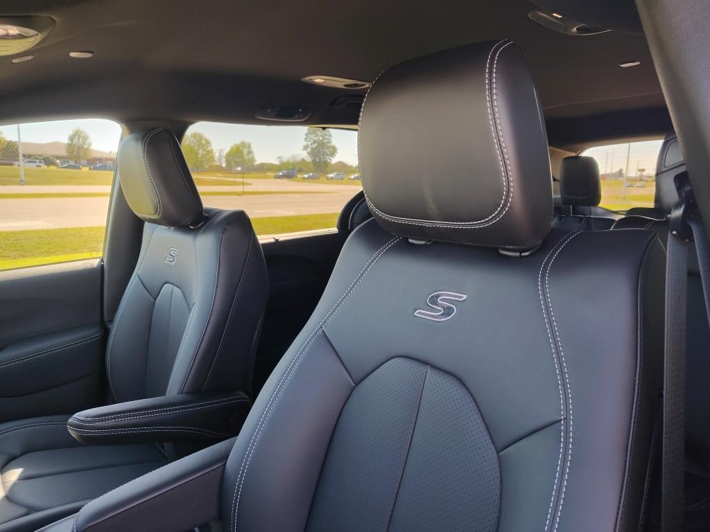 new 2026 Chrysler Pacifica car, priced at $45,547