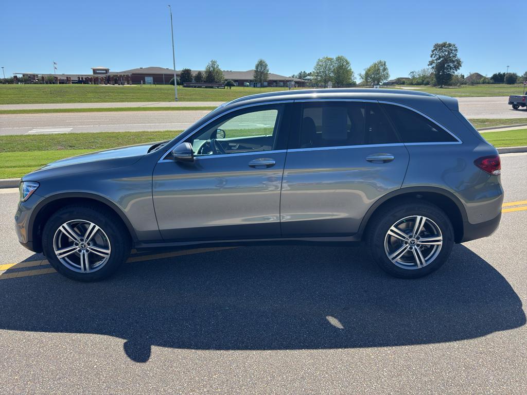 used 2021 Mercedes-Benz GLC 300 car, priced at $24,925