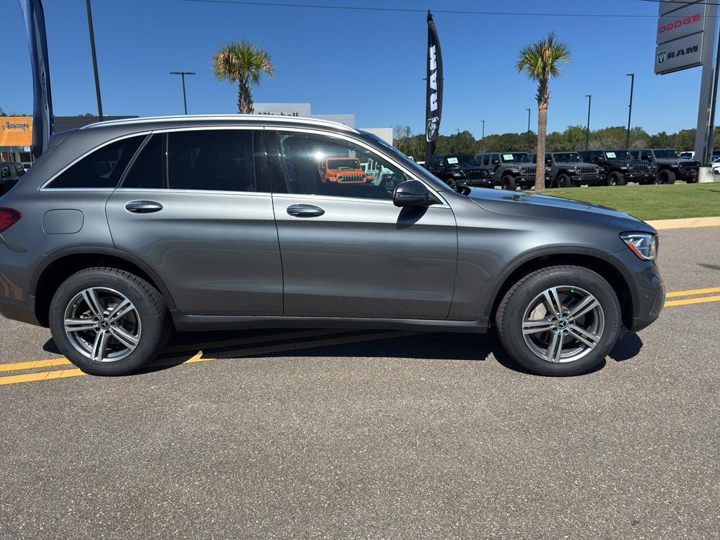 used 2021 Mercedes-Benz GLC 300 car, priced at $24,925