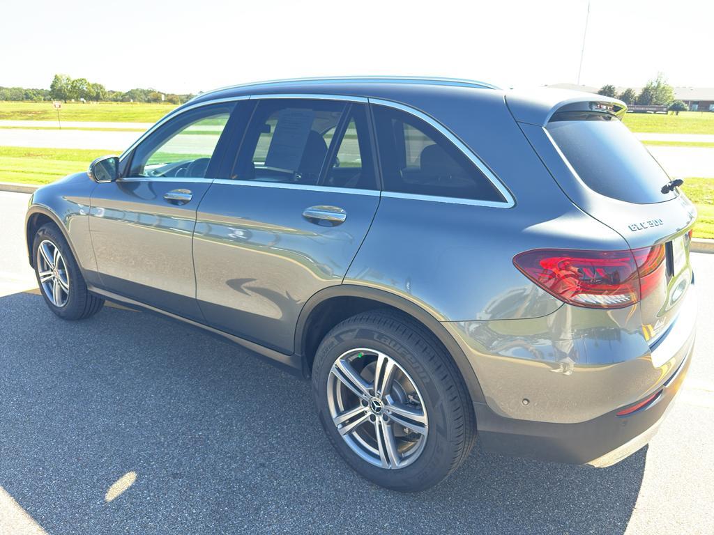 used 2021 Mercedes-Benz GLC 300 car, priced at $24,925