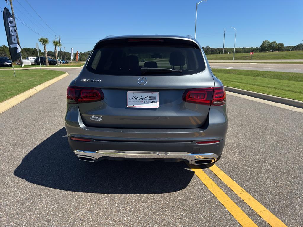 used 2021 Mercedes-Benz GLC 300 car, priced at $24,925