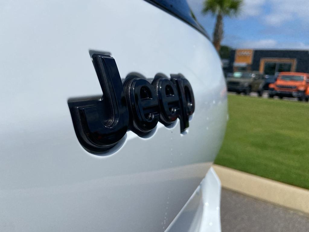 new 2025 Jeep Grand Cherokee L car, priced at $43,101