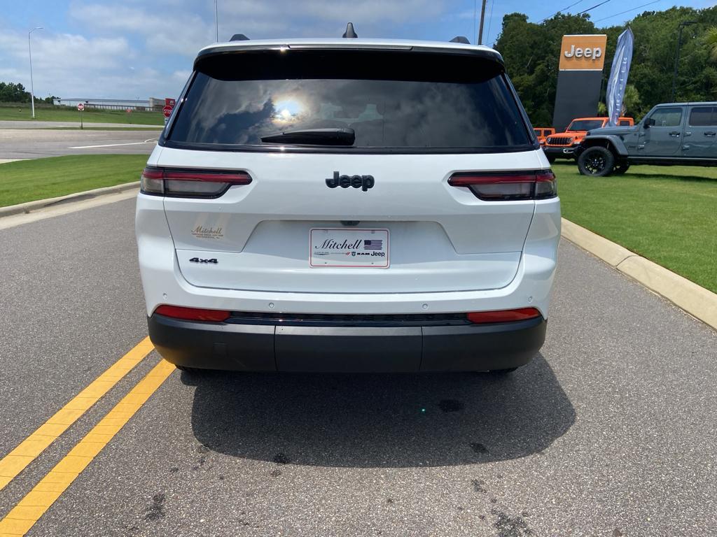 new 2025 Jeep Grand Cherokee L car, priced at $43,101