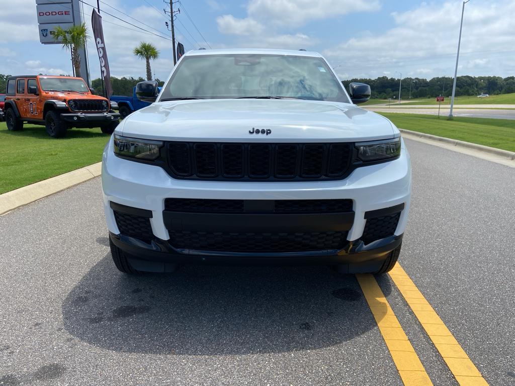 new 2025 Jeep Grand Cherokee L car, priced at $43,101