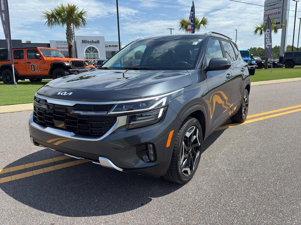 used 2024 Kia Seltos car, priced at $25,754