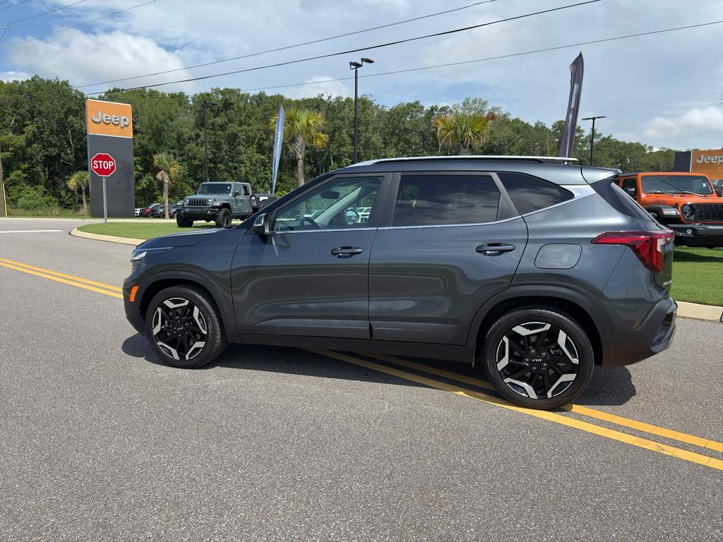 used 2024 Kia Seltos car, priced at $25,754