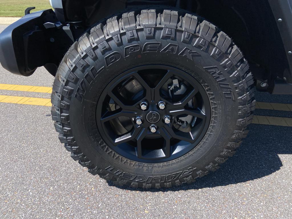 new 2025 Jeep Wrangler car, priced at $48,536