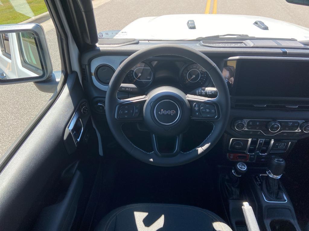 new 2025 Jeep Wrangler car, priced at $48,536
