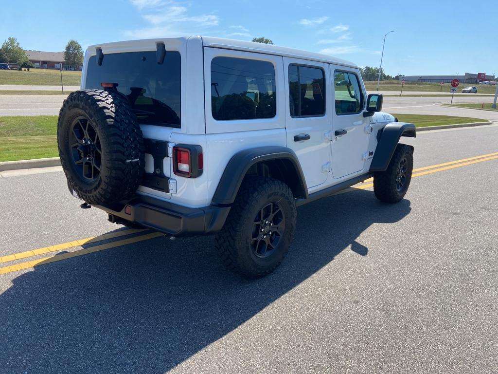 new 2025 Jeep Wrangler car, priced at $48,536