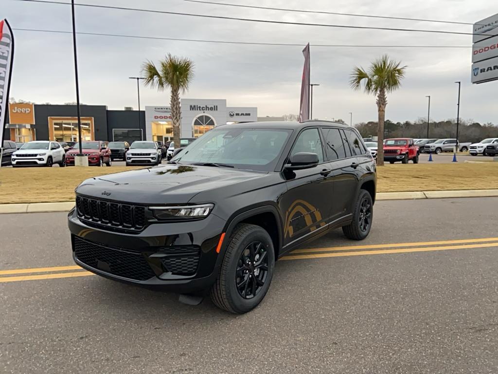 new 2025 Jeep Grand Cherokee car, priced at $42,030