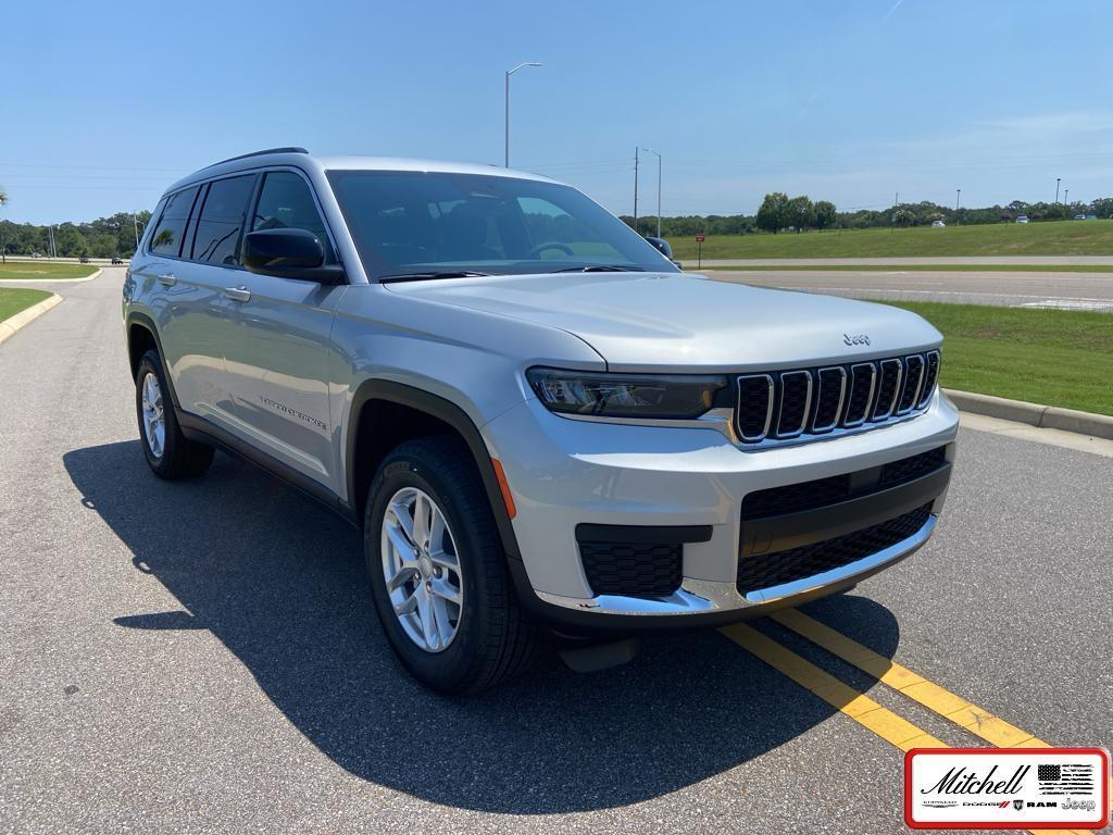 new 2025 Jeep Grand Cherokee L car, priced at $37,940