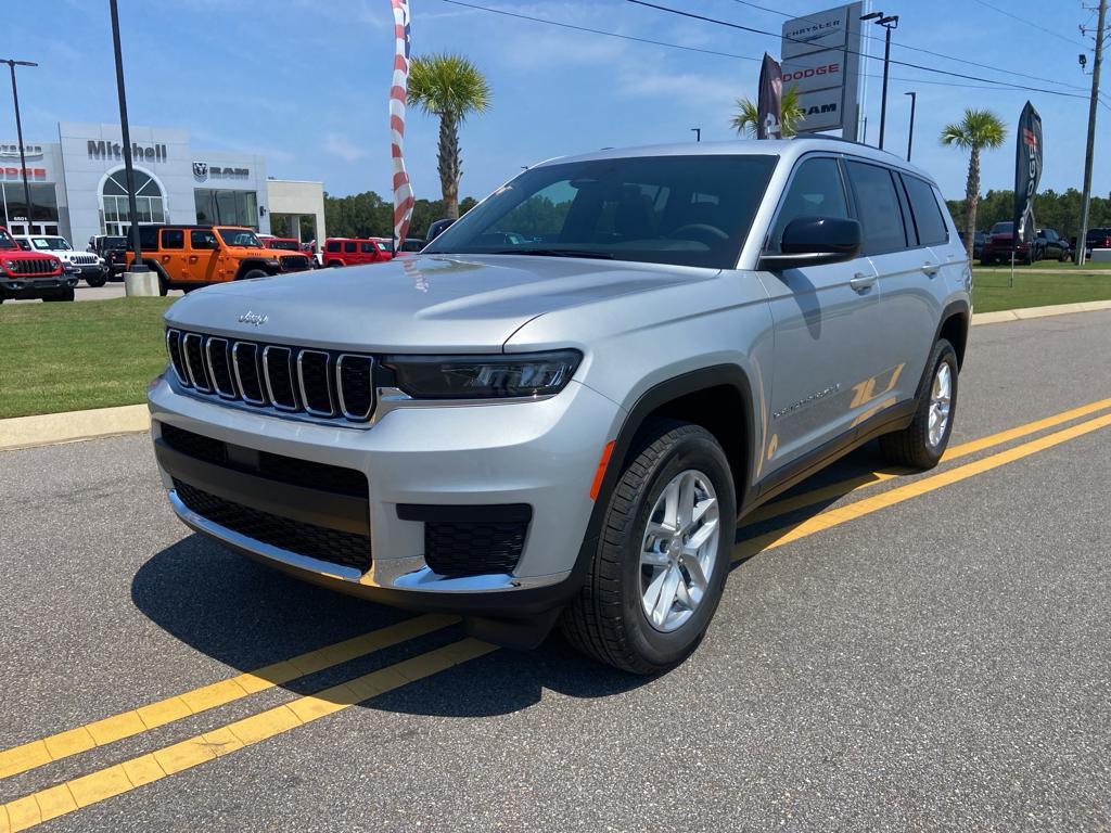 new 2025 Jeep Grand Cherokee L car, priced at $37,940