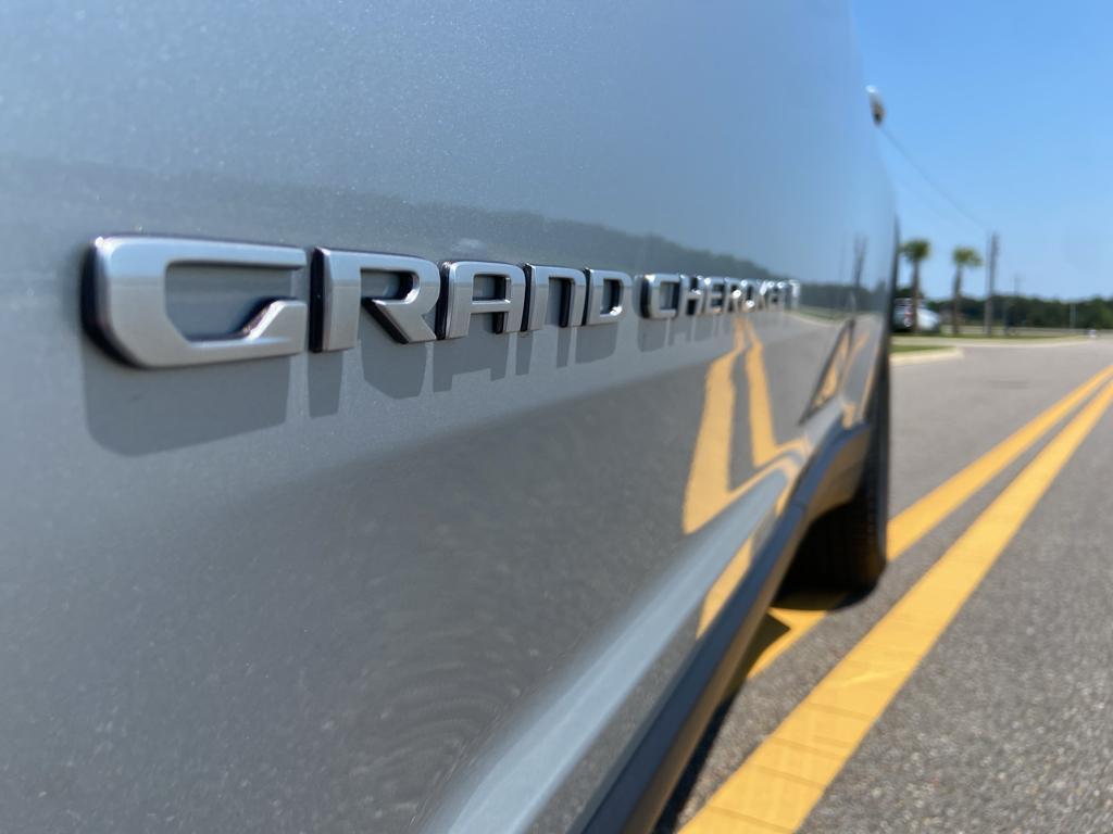 new 2025 Jeep Grand Cherokee L car, priced at $37,940