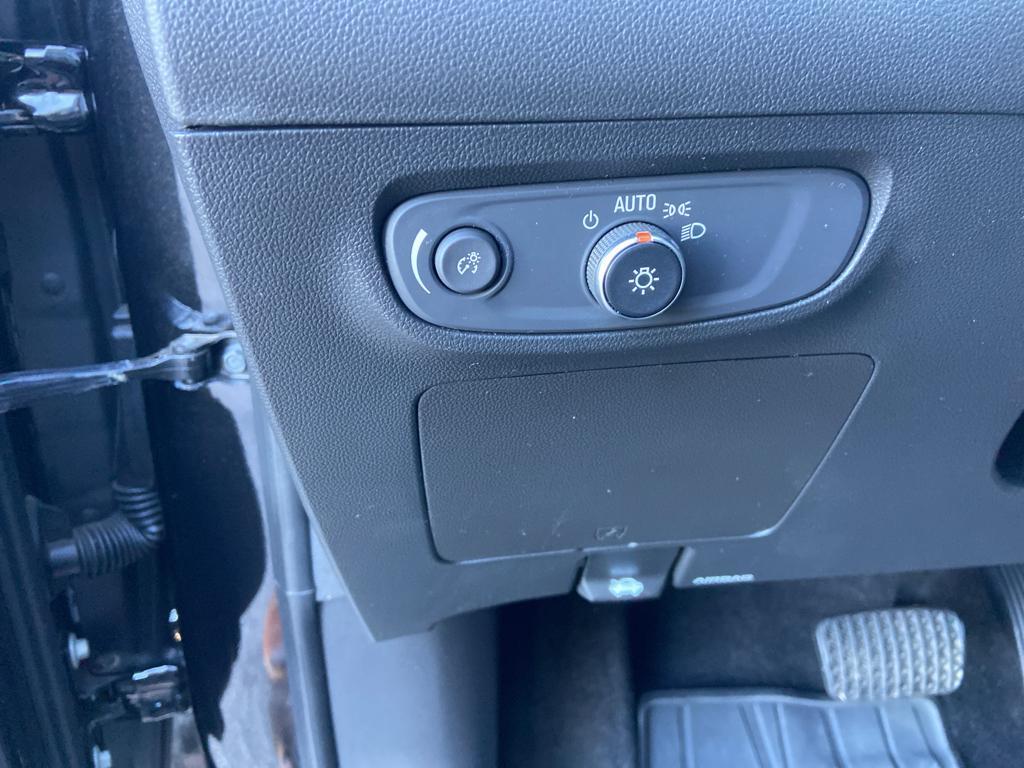 used 2024 Buick Encore GX car, priced at $23,840