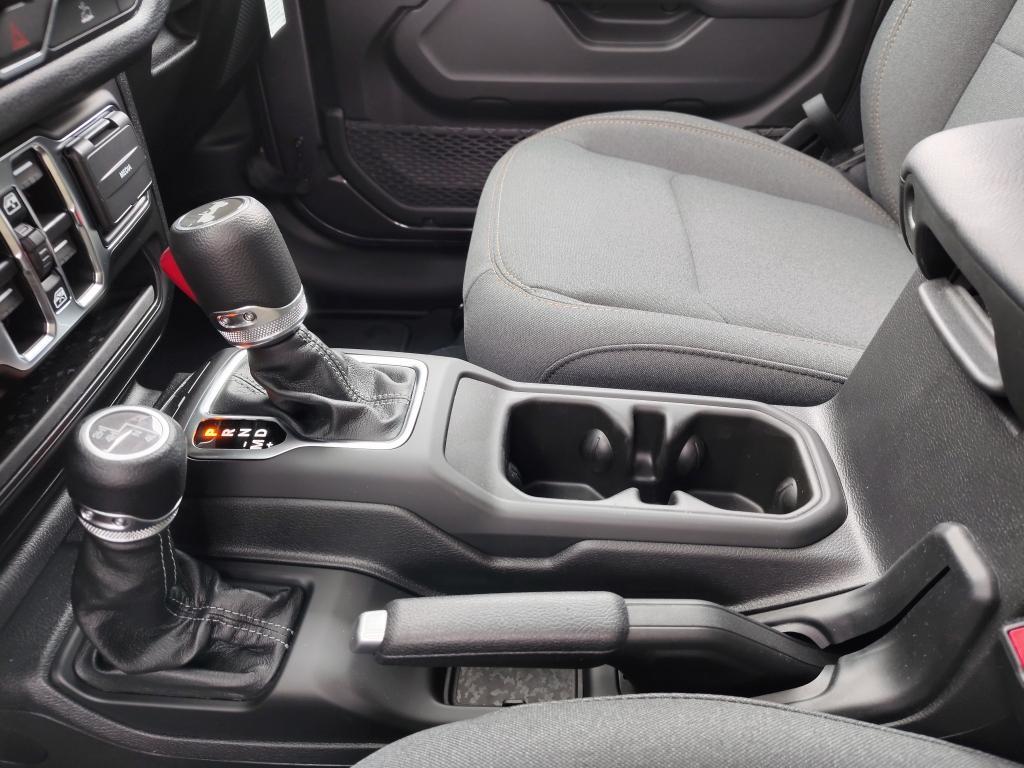 new 2026 Jeep Wrangler car, priced at $47,326