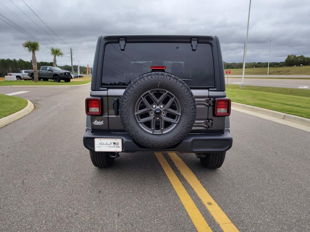 new 2026 Jeep Wrangler car, priced at $47,326