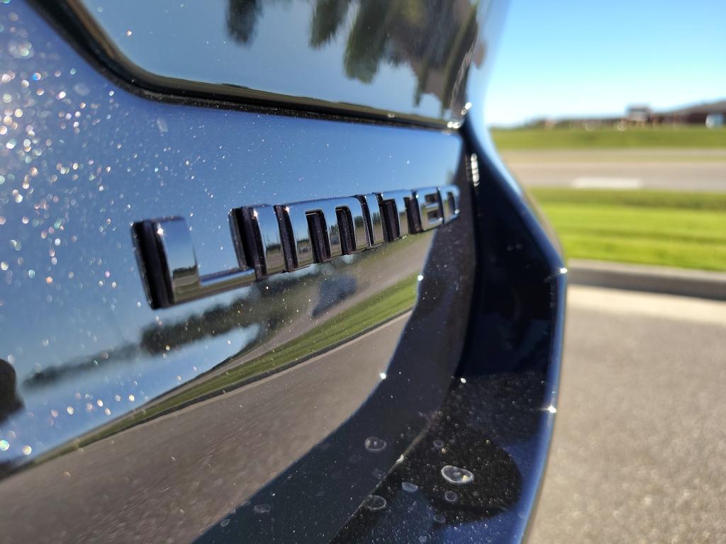 new 2025 Jeep Grand Cherokee car, priced at $48,104