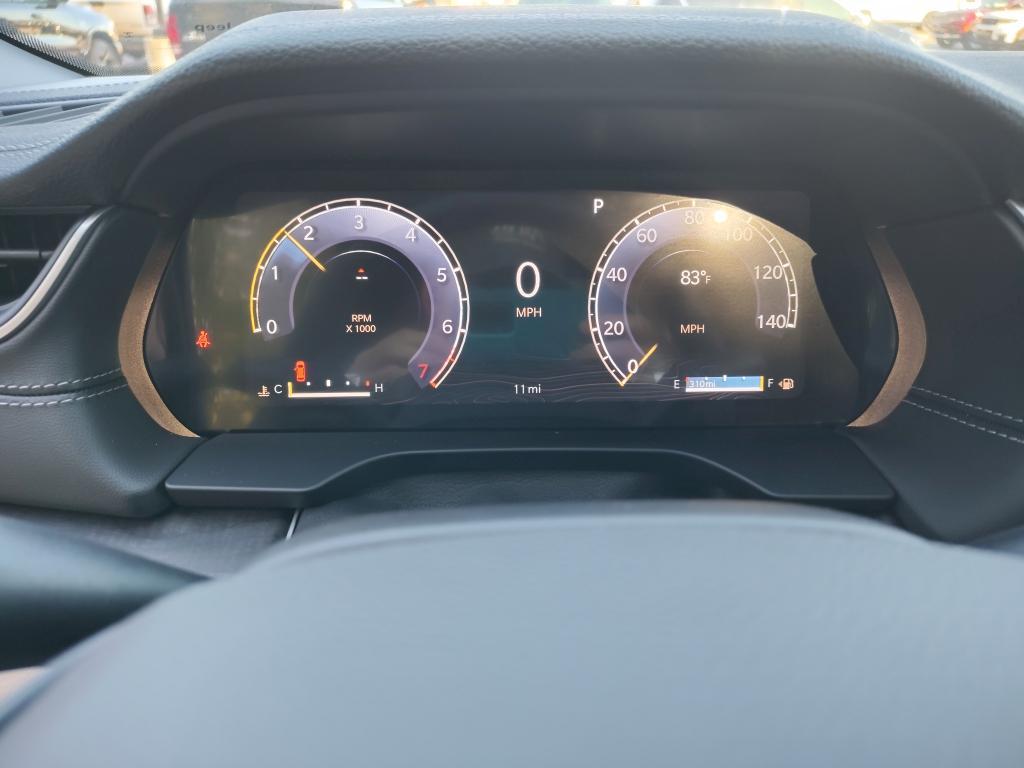 new 2025 Jeep Grand Cherokee car, priced at $48,104