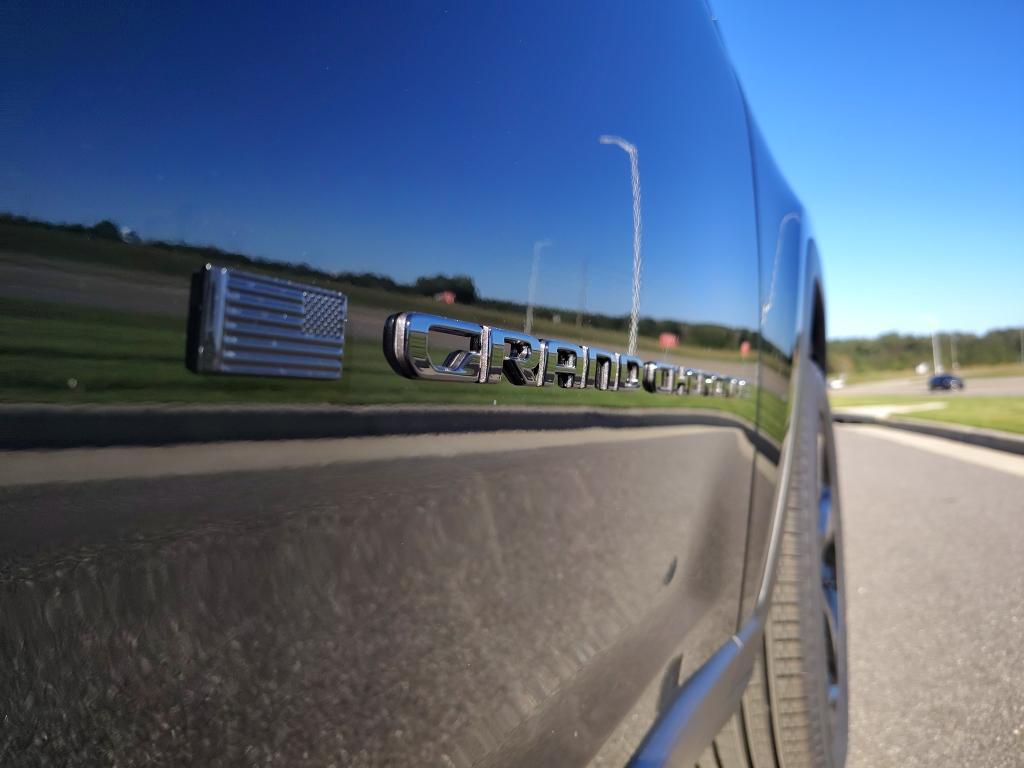 new 2025 Jeep Grand Cherokee car, priced at $48,104