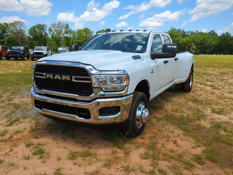 new 2024 Ram 3500 car, priced at $70,185