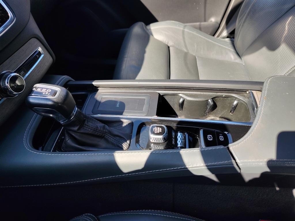 used 2020 Volvo XC90 car, priced at $27,957