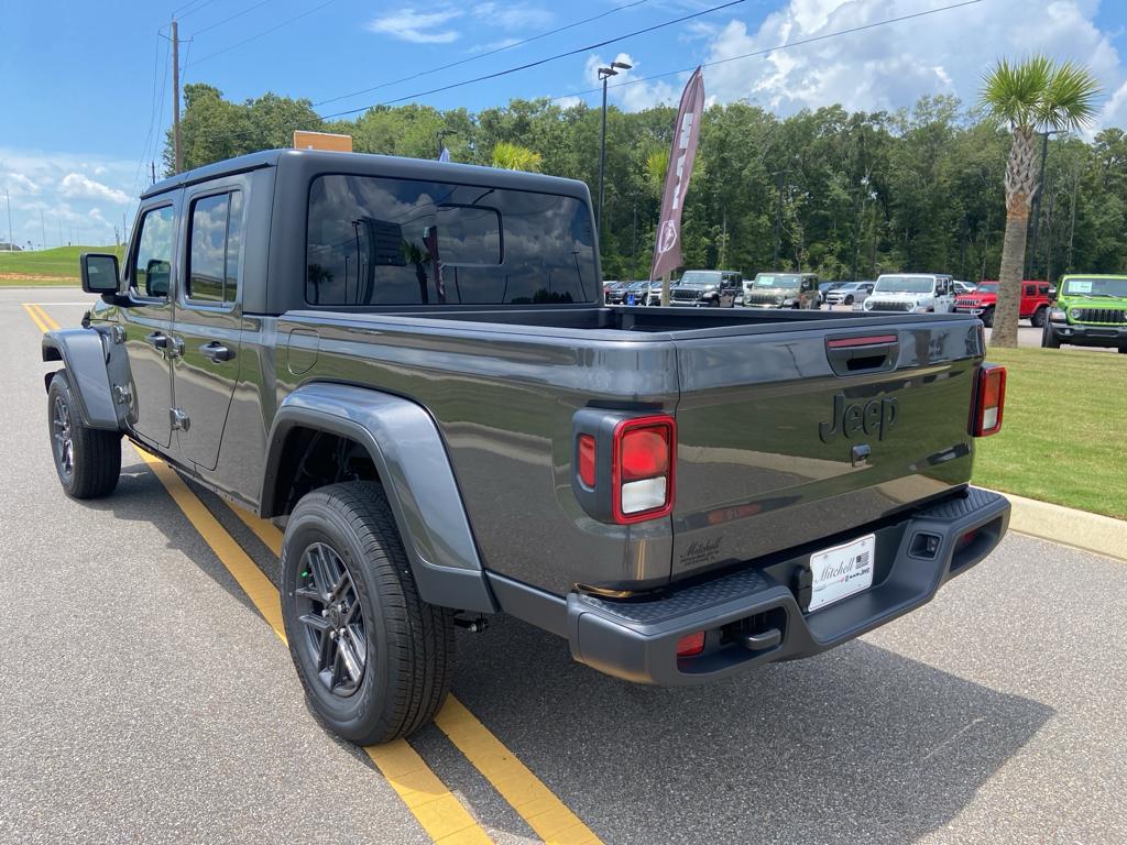 new 2025 Jeep Gladiator car, priced at $42,287