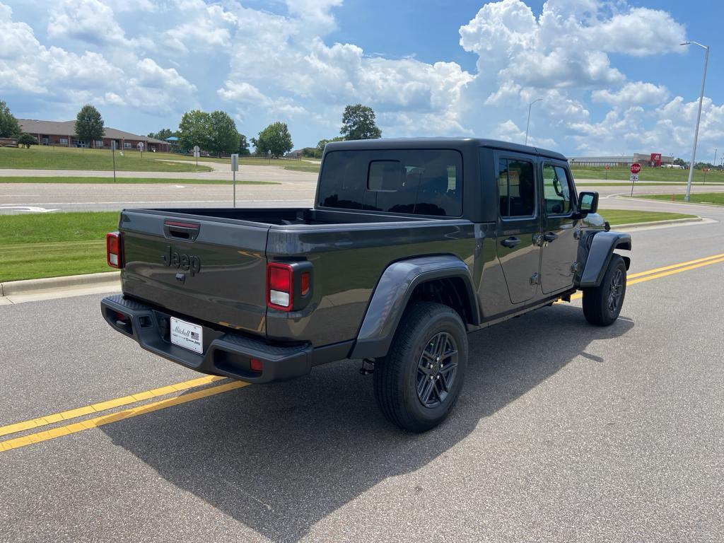 new 2025 Jeep Gladiator car, priced at $42,287