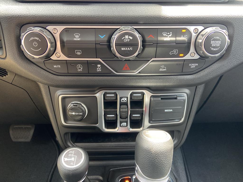 new 2025 Jeep Gladiator car, priced at $42,287