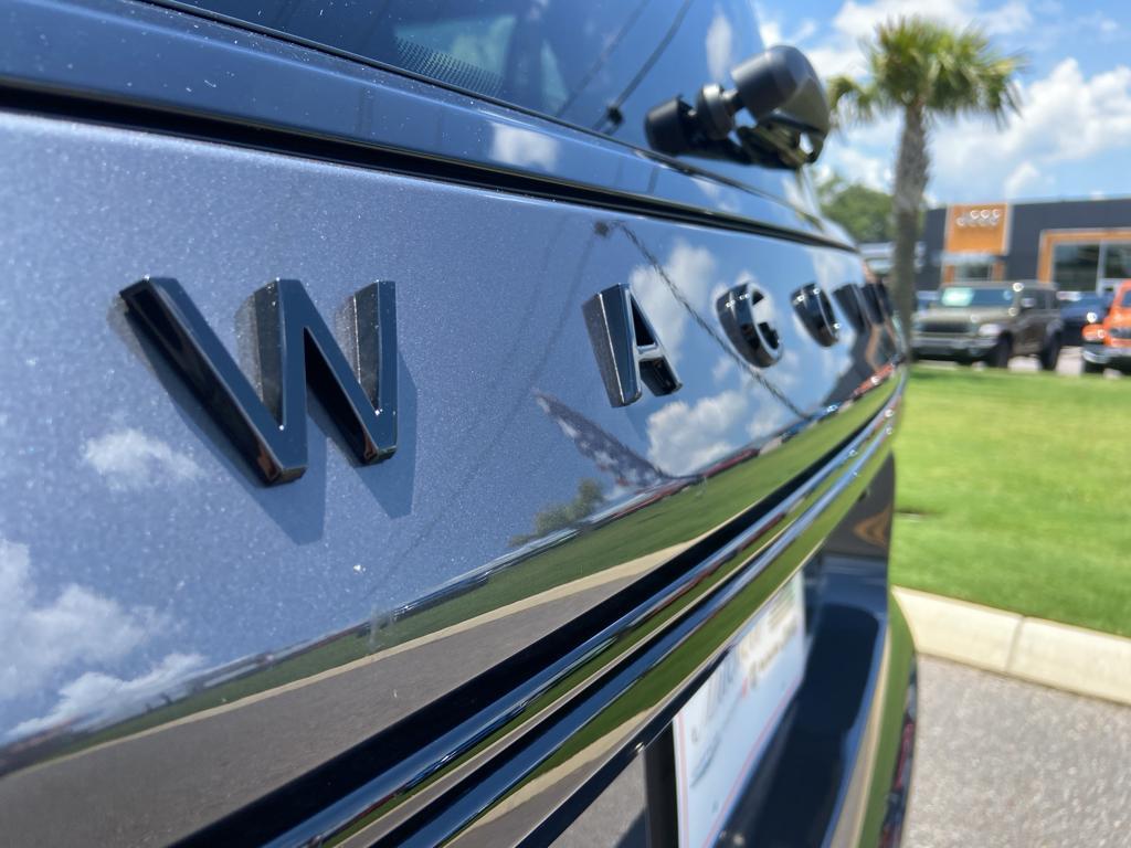 new 2025 Jeep Wagoneer car, priced at $70,998