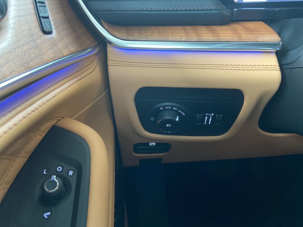 new 2025 Jeep Grand Cherokee L car, priced at $70,292