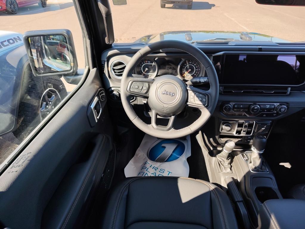 new 2025 Jeep Gladiator car, priced at $53,013